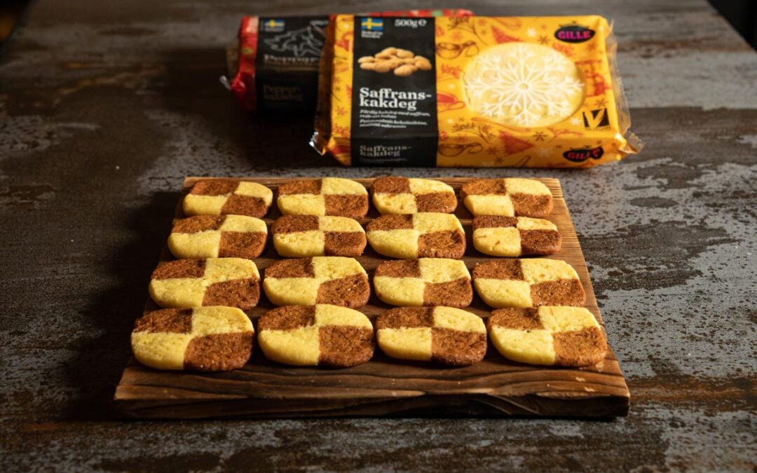 Saffrans- och pepparkaksschackrutor 
